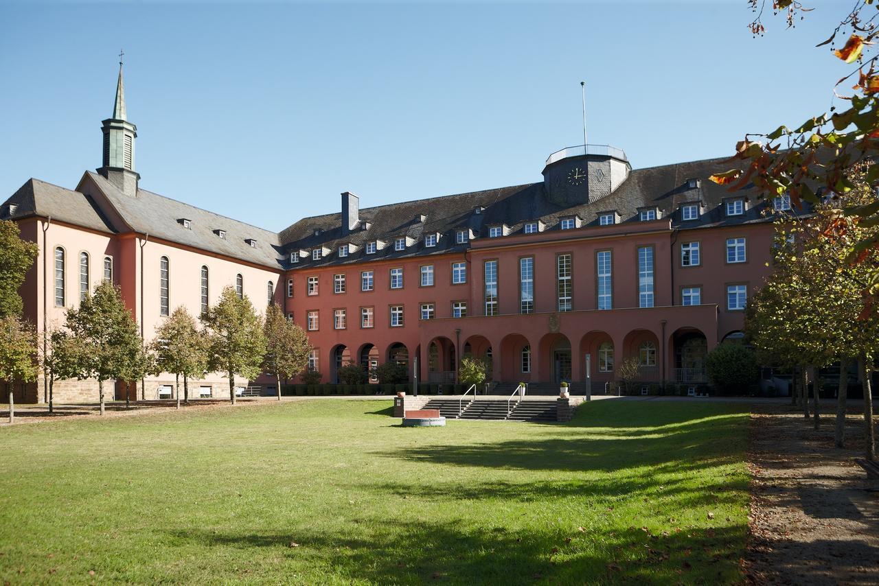 Robert-Schuman-Haus Hotel Trier Exterior photo